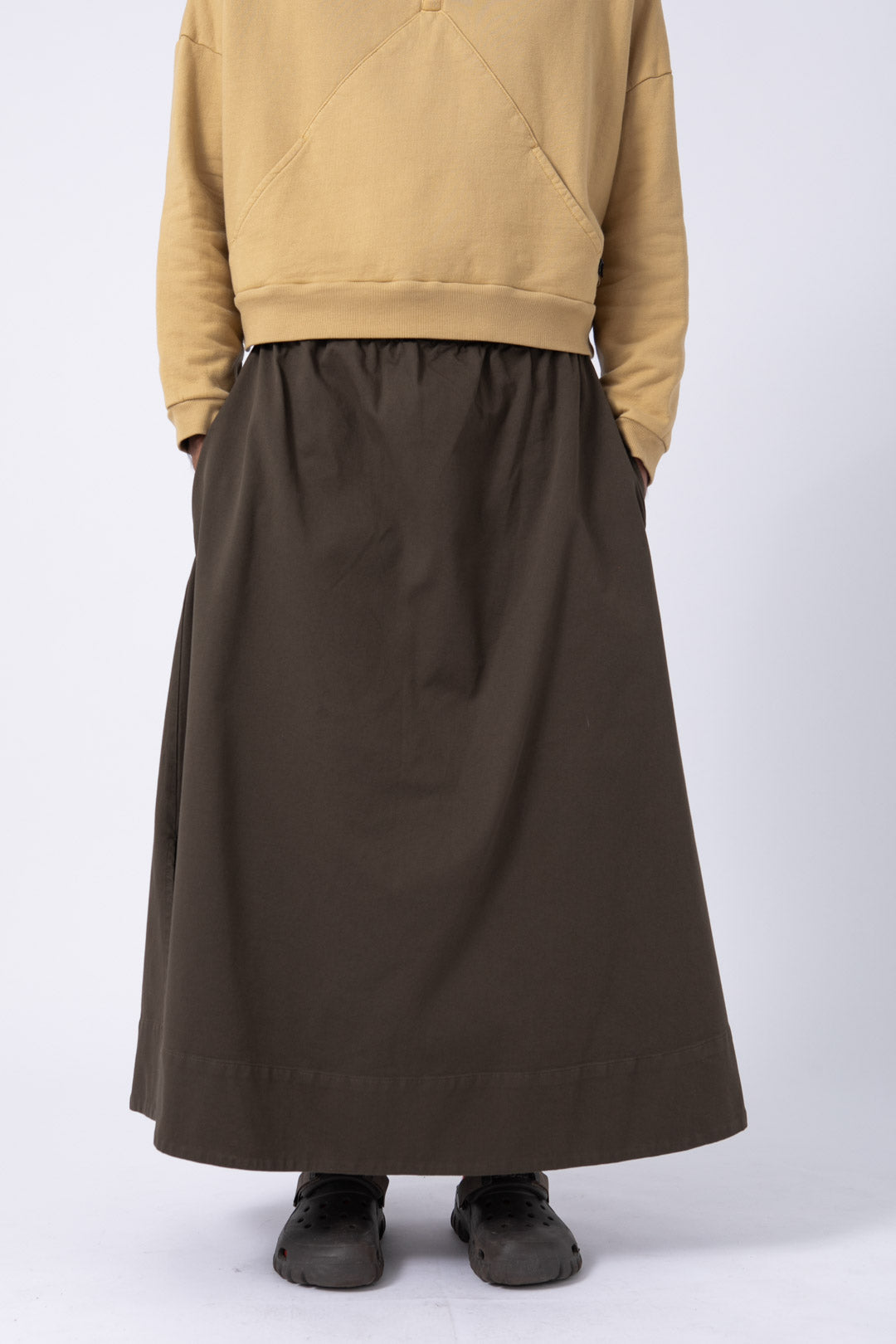 Falda Castaño