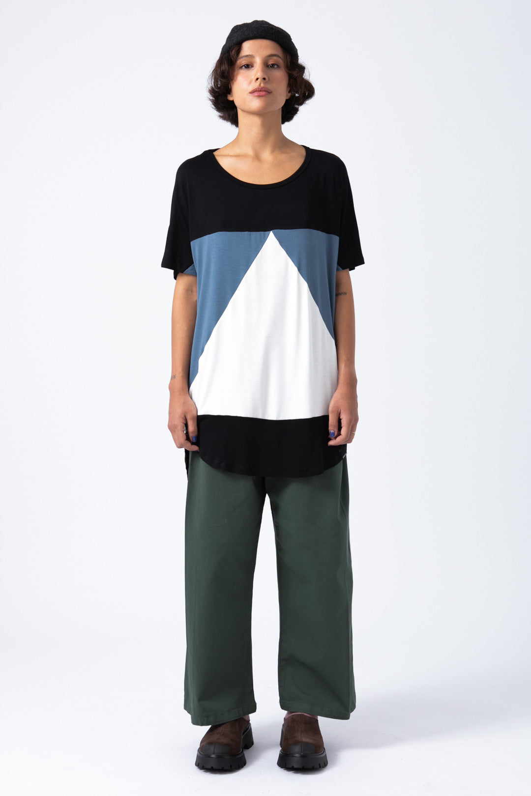 Camiseta Aequilaterus negro - azul