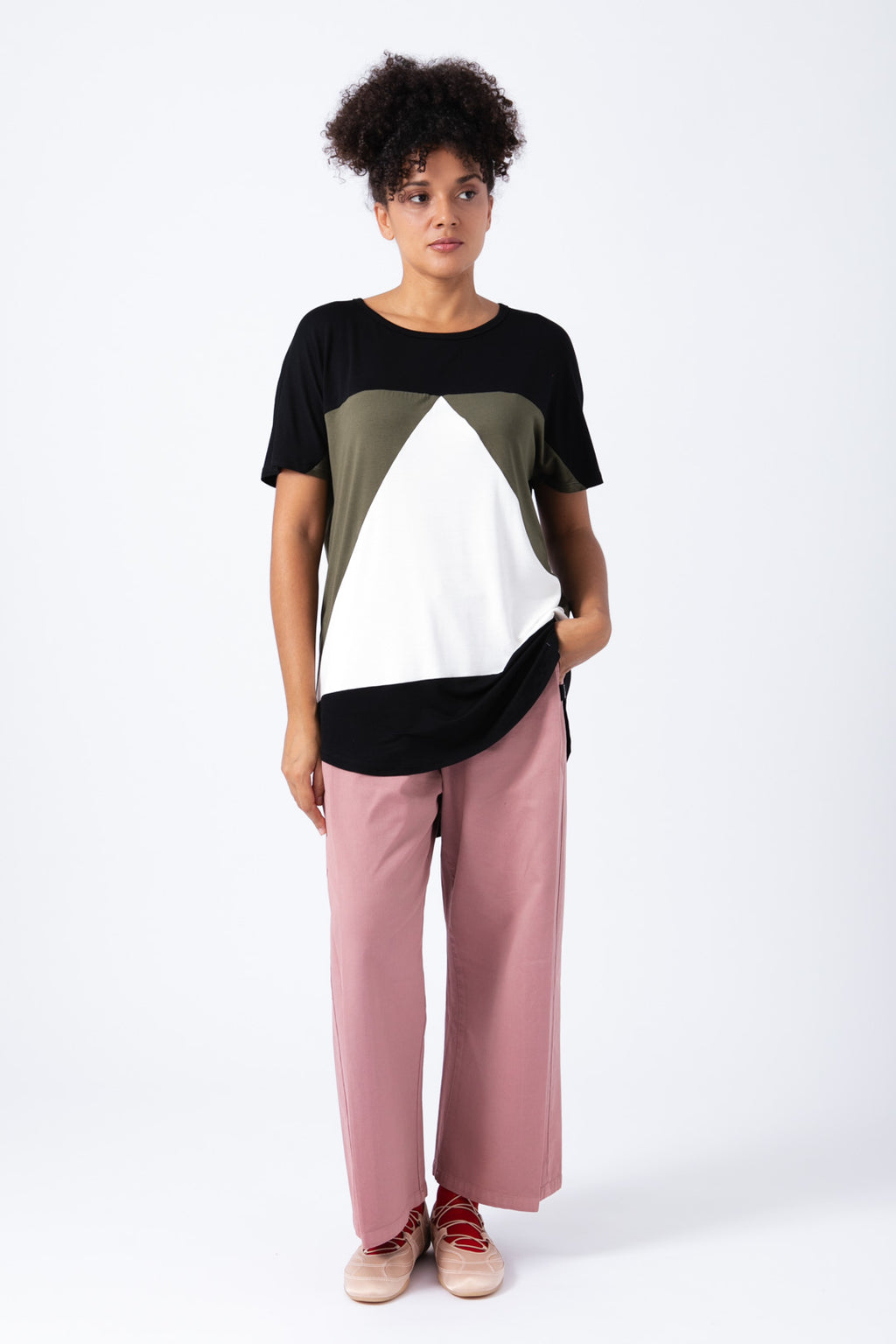 Camiseta Aequilaterus negro - verde