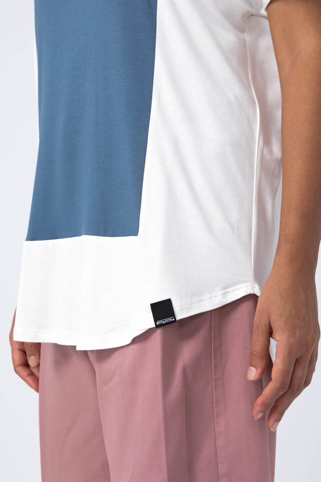 Camiseta Quadrilateral blanca - azul