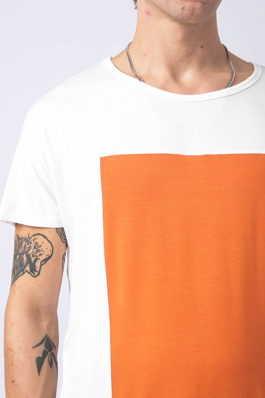 Camiseta Quadrilateral blanca - naranja