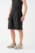 Black wide-leg Bermuda shorts