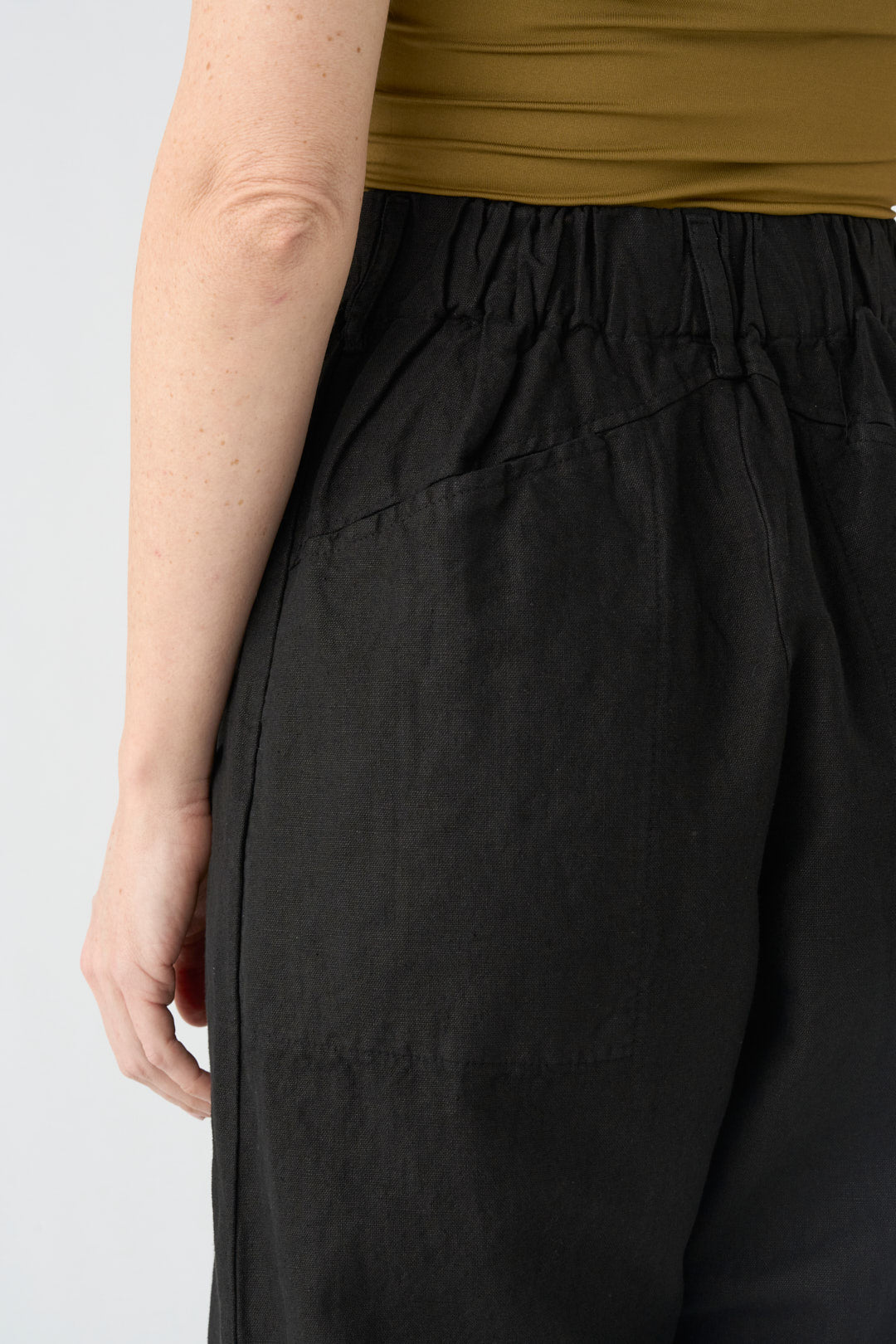 Black wide-leg trousers