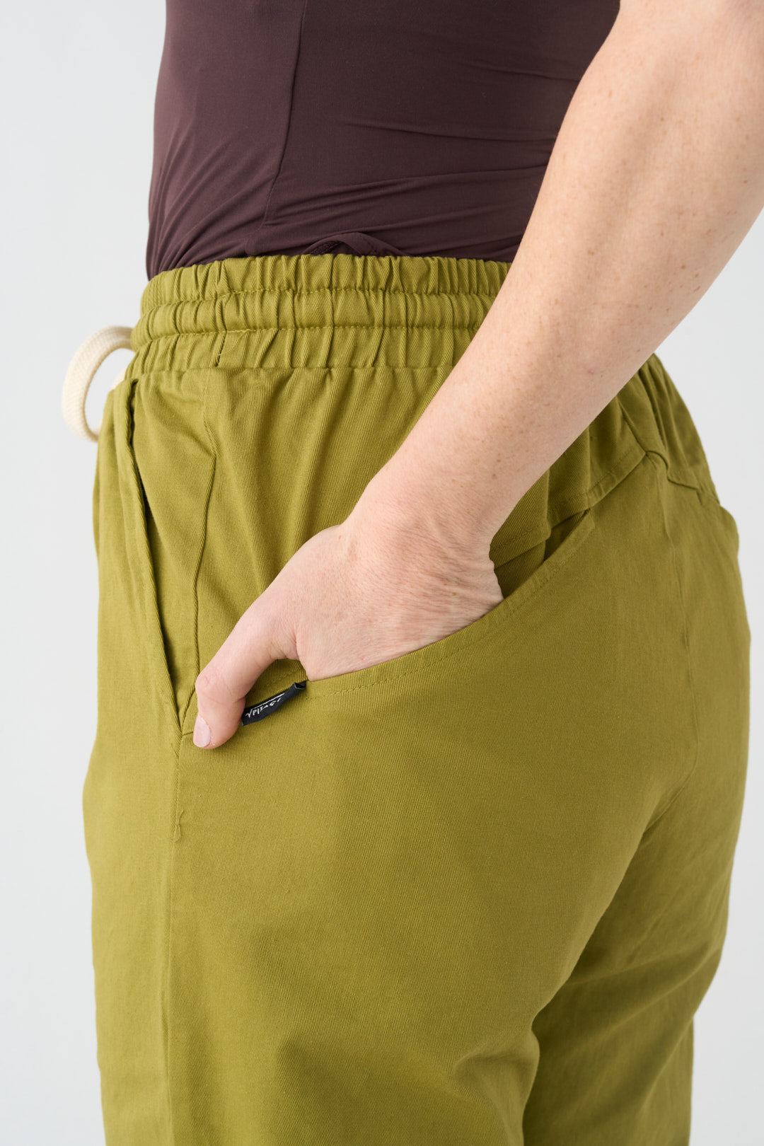 Pistachio worker pants